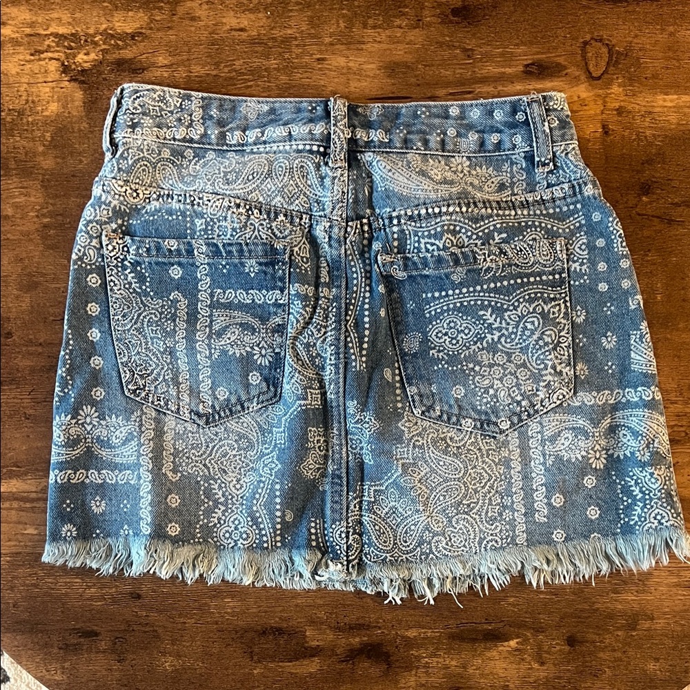 Forever 21 Bandana Print Denim Skirt and Short-Sleeve Jacket Set - Picture 3 of 7